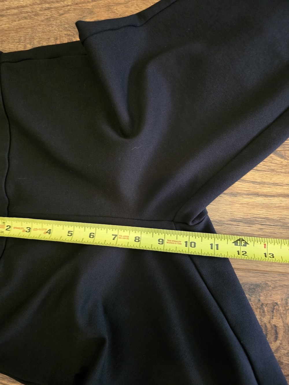 J Crew Black Pixie Pants EUC - Women's Size M - Picture 11 of 12